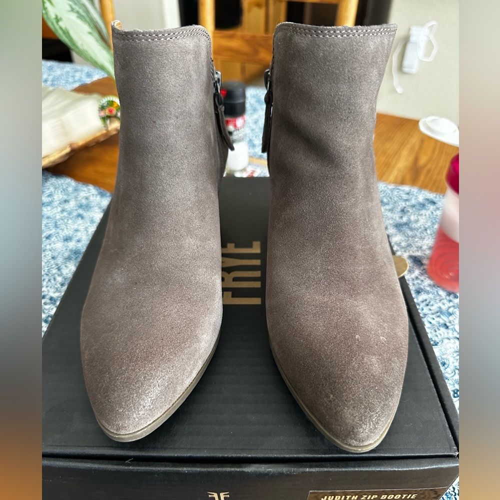 Worn once beautiful Taupe colored FRYE booties